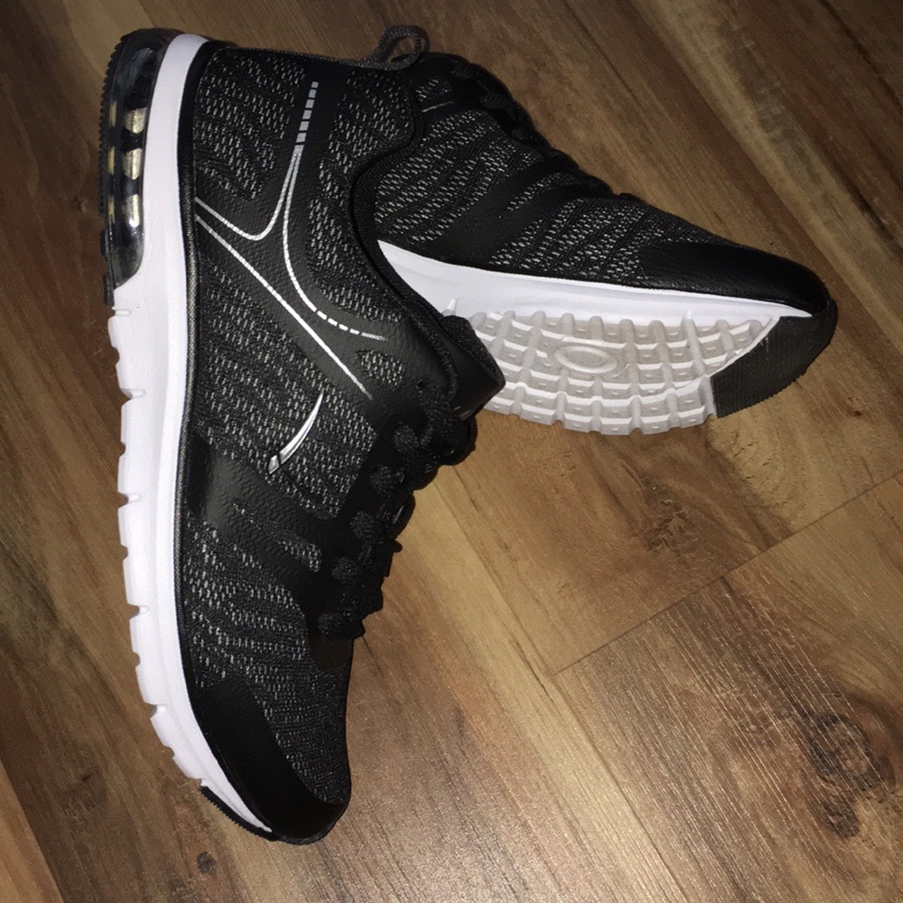 Running shoes
